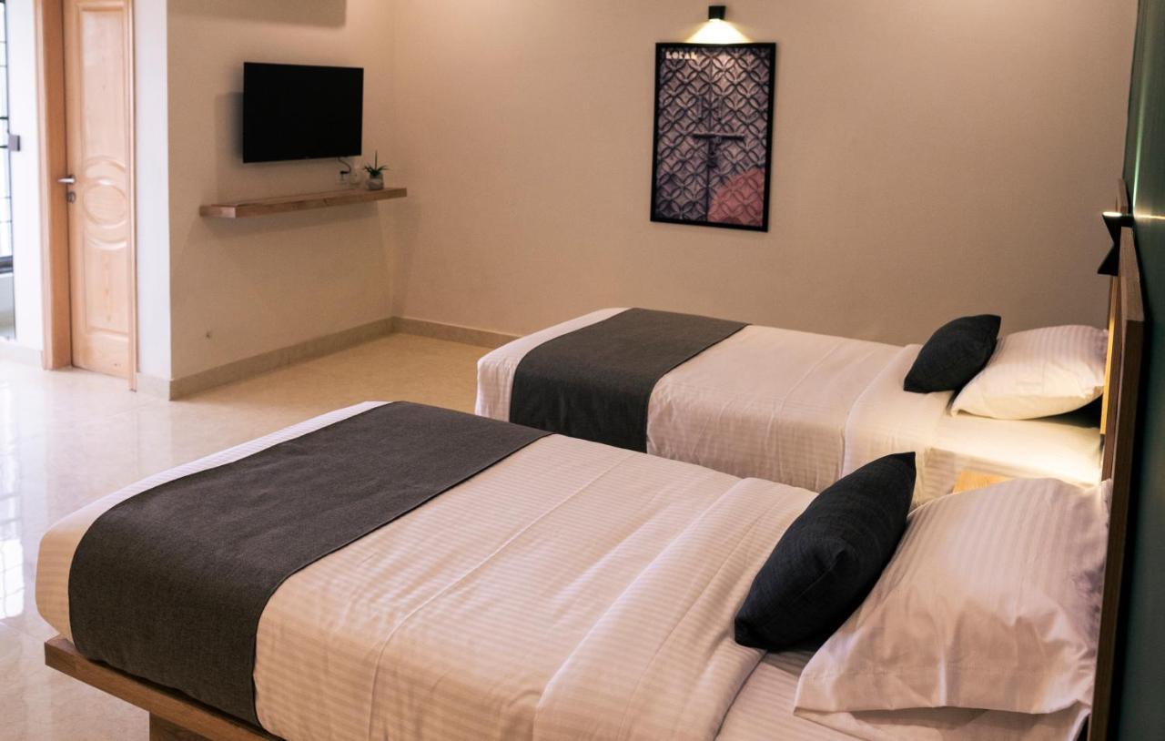 Lokal Rooms X Gulberg لاهور المظهر الخارجي الصورة