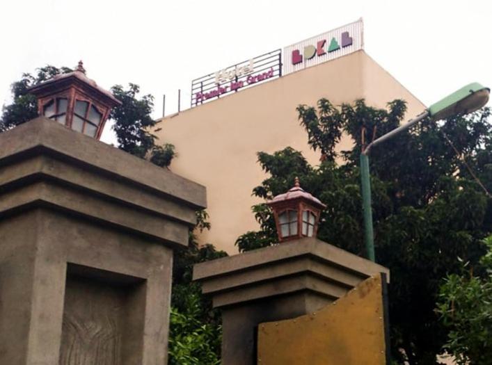Lokal Rooms X Gulberg لاهور المظهر الخارجي الصورة